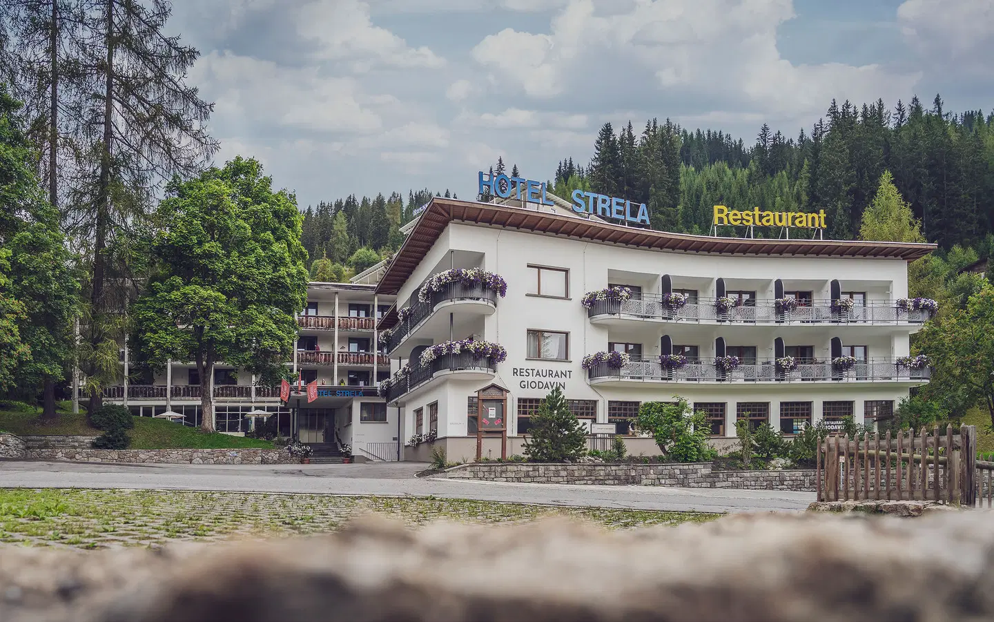 Strela EXTERIOR