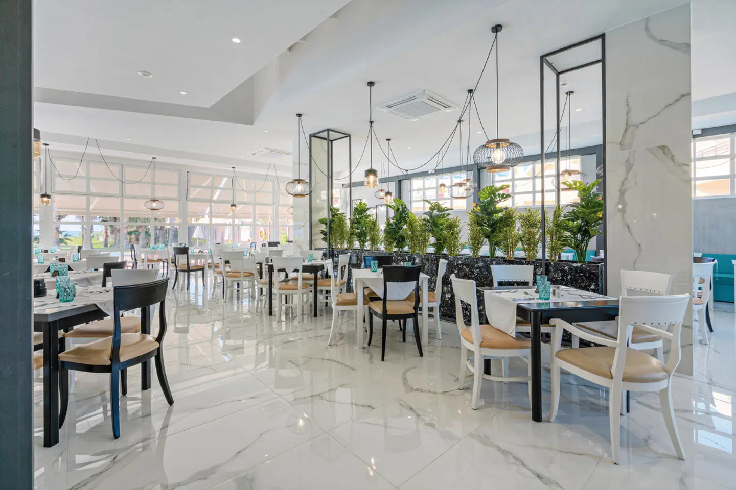 Delfina Tropic Beach Restaurant