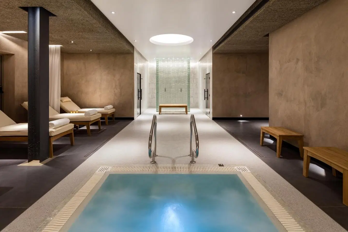 Radisson Blu Edwardian Heathrow Hotel HEALTH_BEAUTY