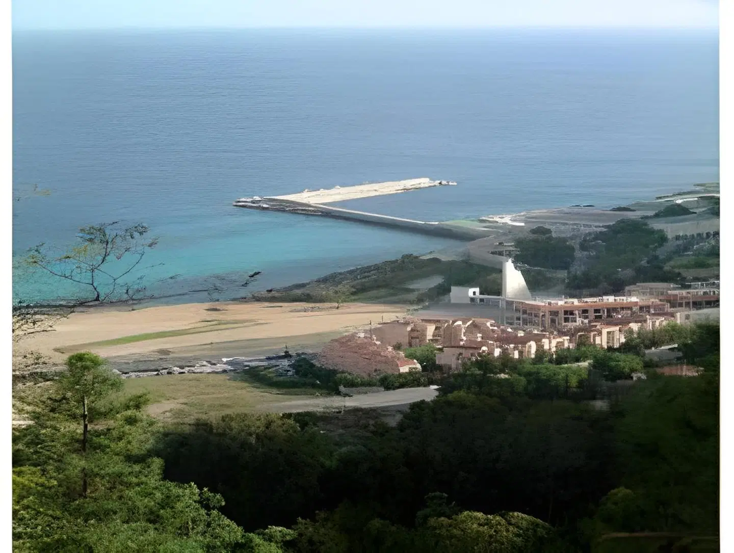 Addaura Strand