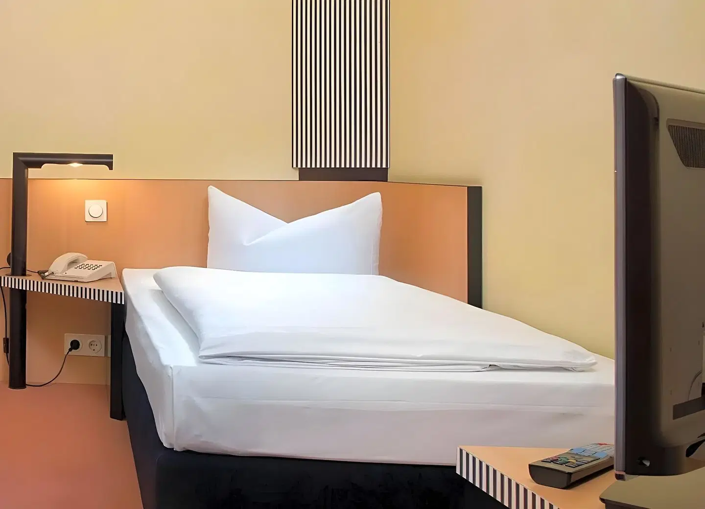 TRYP by Wyndham Halle ROOM_EXAMPLE