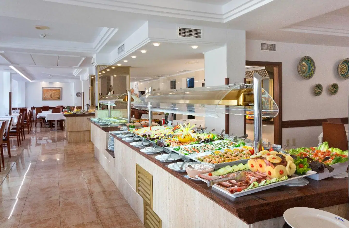 Biniamar Restaurant