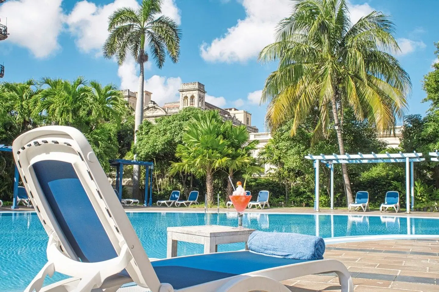 Sevilla Habana Affiliated by Melia OUTDOOR_POOL
