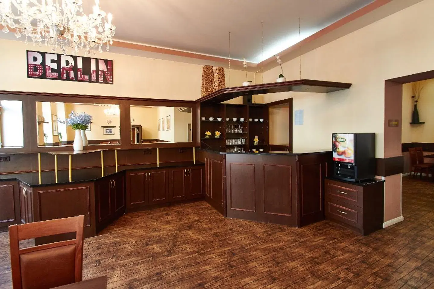 Europa City Bar