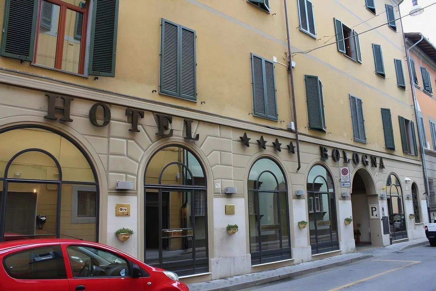 Bologna EXTERIOR