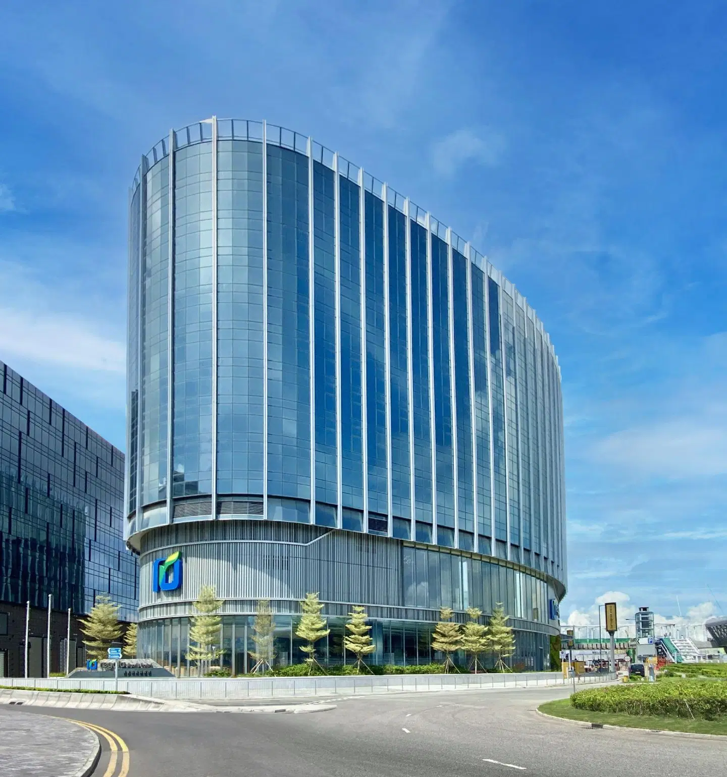 Regala Skycity Hotel EXTERIOR