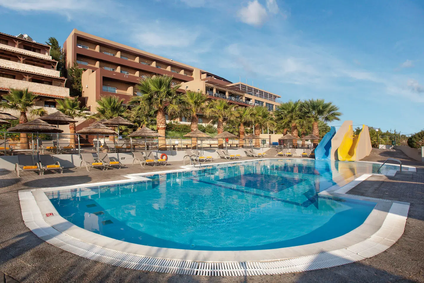 Blue Bay Resort Hotel OUTDOOR_POOL