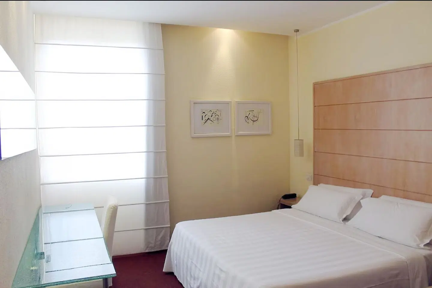 First ROOM_EXAMPLE