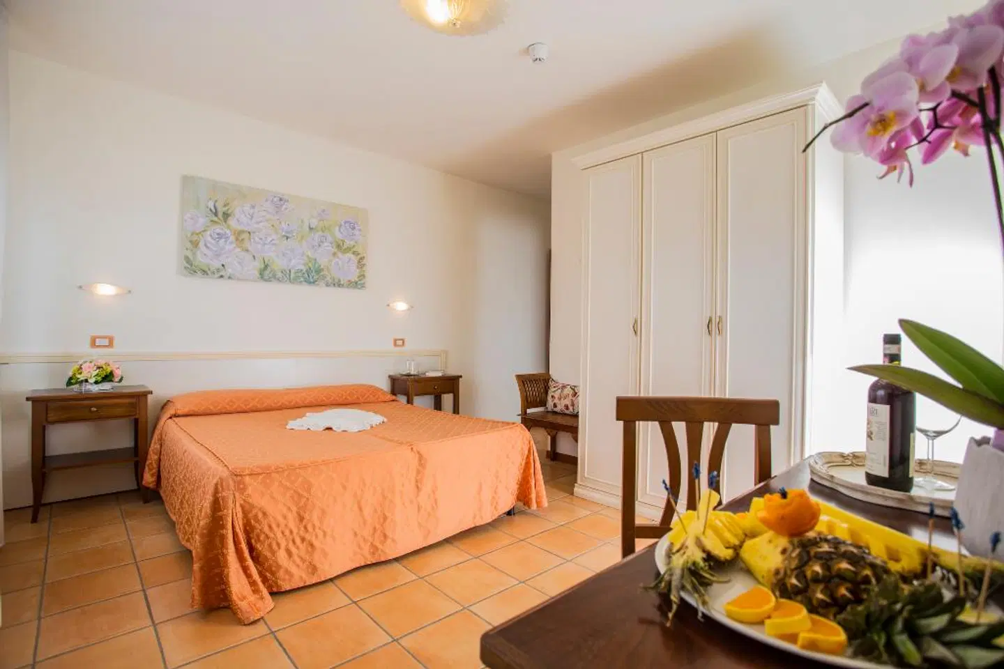 Sylvia ROOM_EXAMPLE