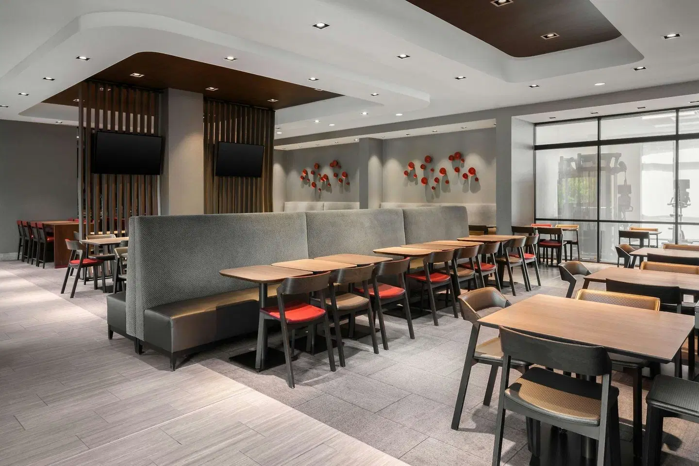 SpringHill Suites by Marriott Athens Downtown/University Area Bar