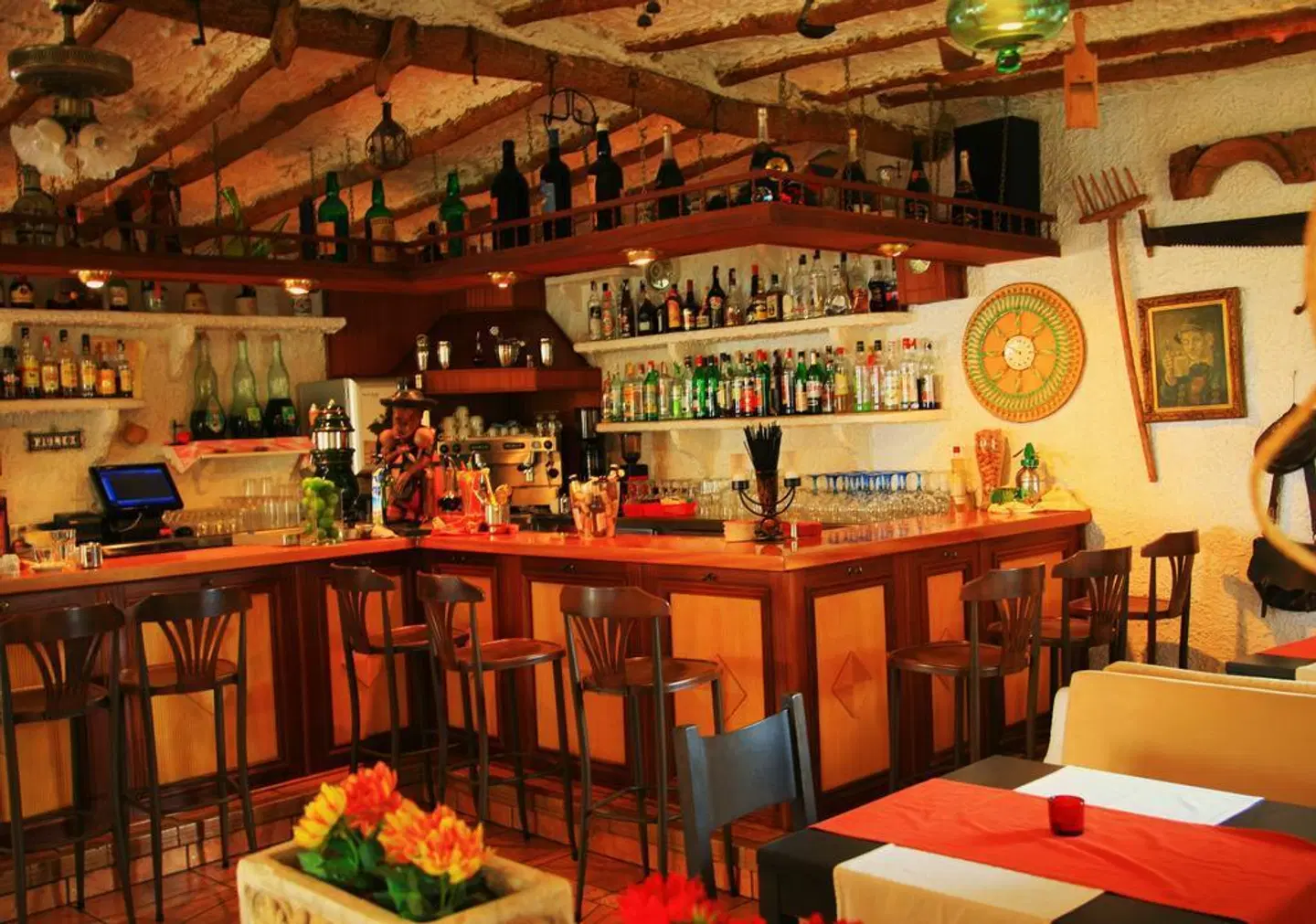 Villa Columbus Bar