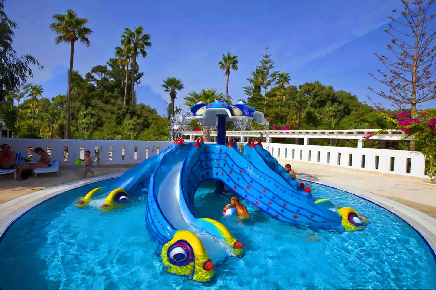 Hôtel Chiraz OUTDOOR_POOL