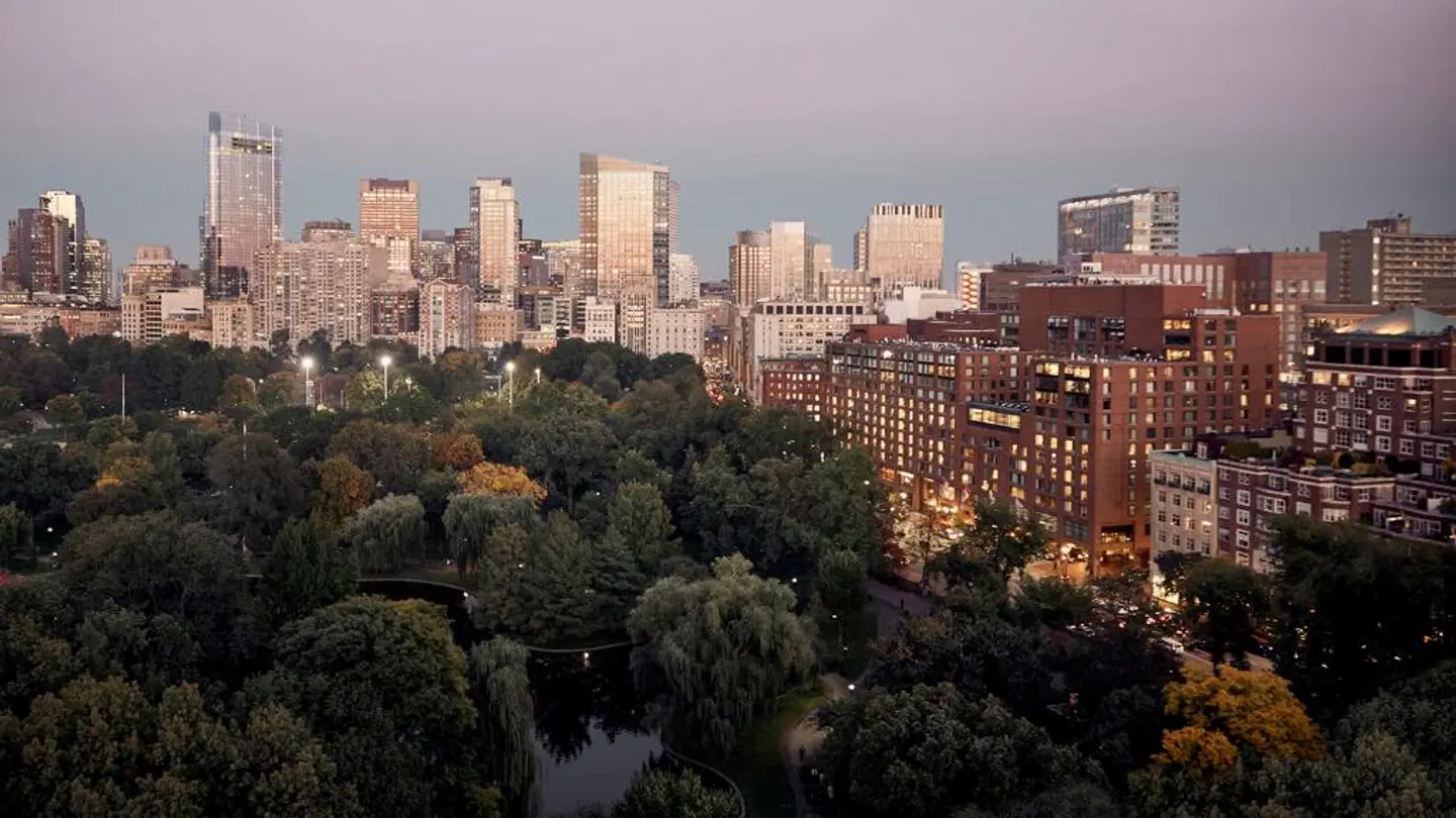 Four Seasons Boston EXTERIOR