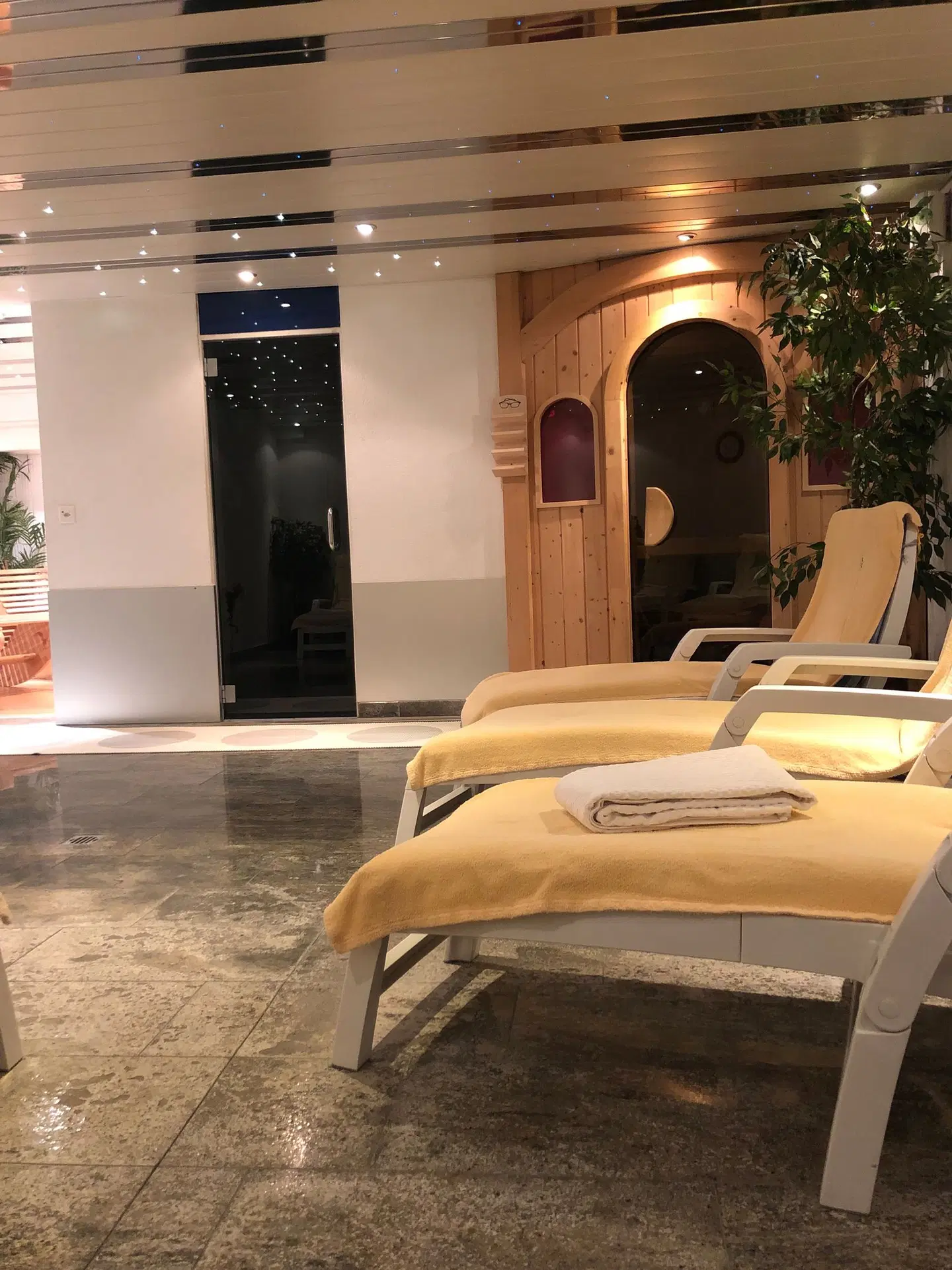 Hotel City HEALTH_BEAUTY