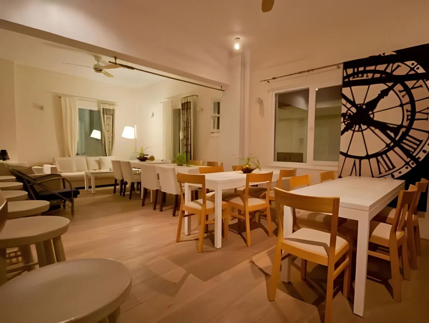Manto Hotel Restaurant
