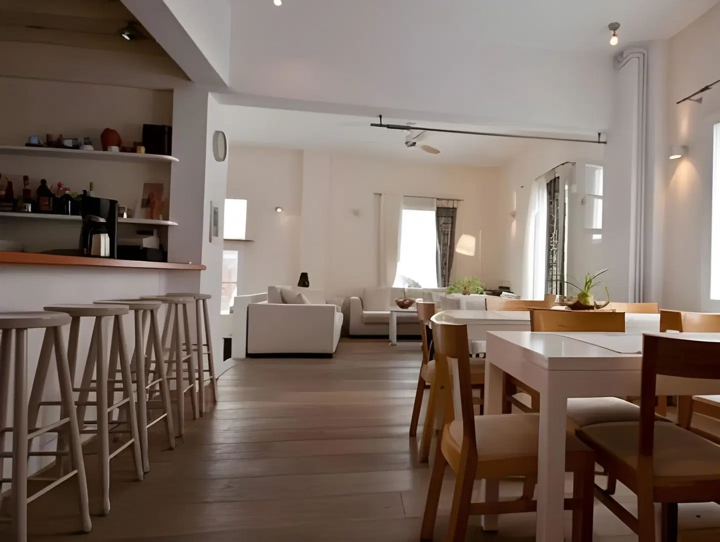 Manto Hotel Bar