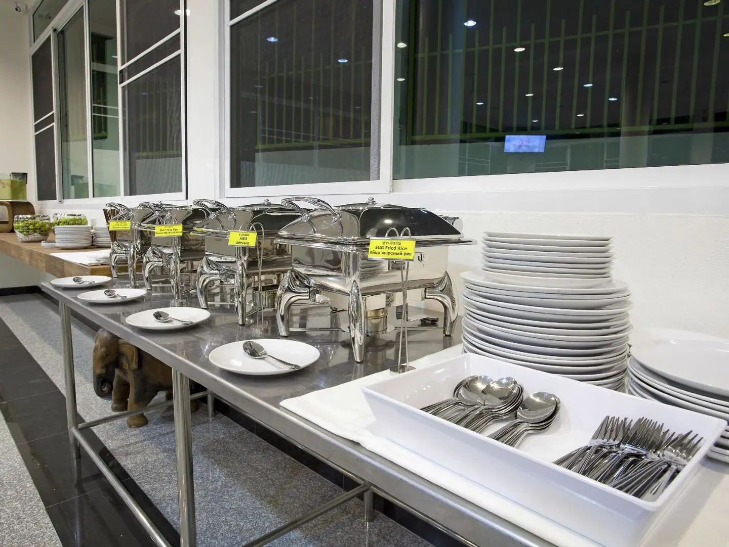Wiz Hotel Restaurant