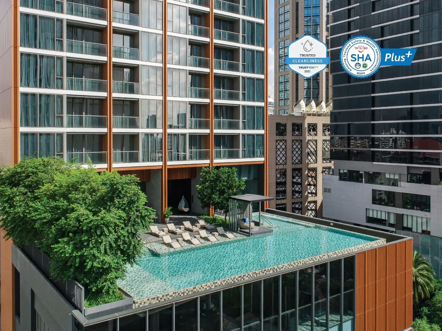 Oakwood Suites Bangkok OUTDOOR_POOL
