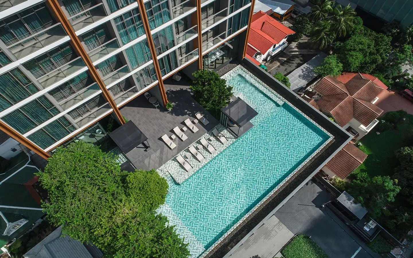 Oakwood Suites Bangkok OUTDOOR_POOL