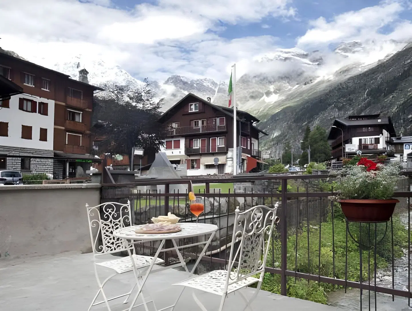 Albergo Ristorante Bar Dufour Terrasse