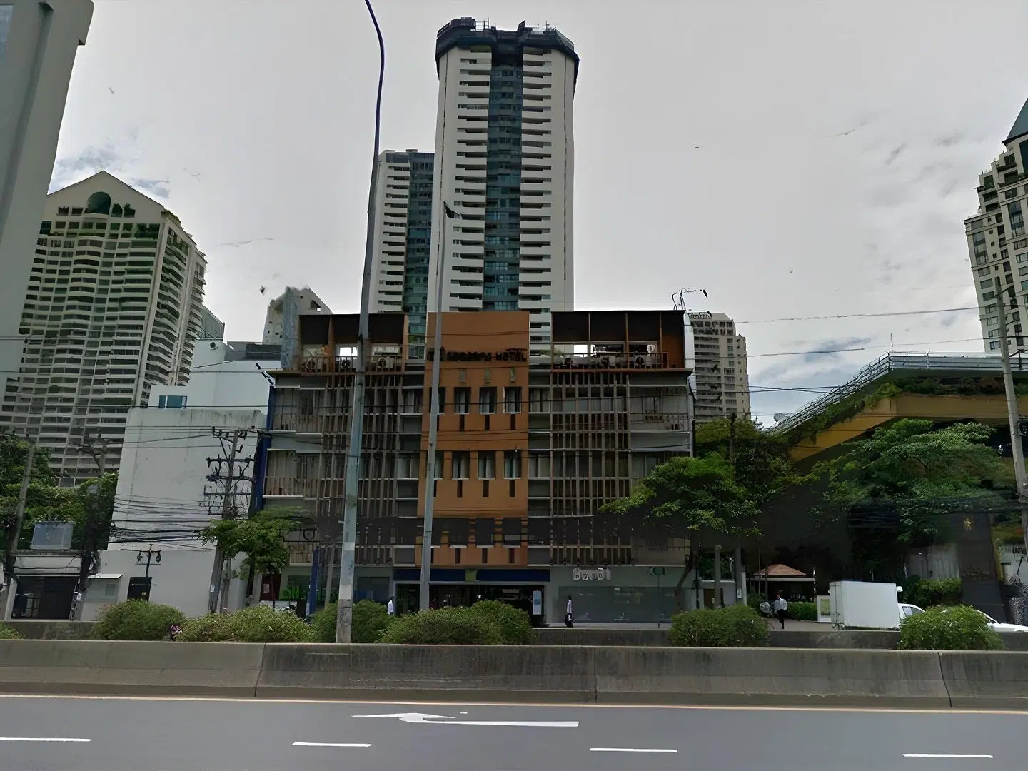 Chaydon Sathorn EXTERIOR