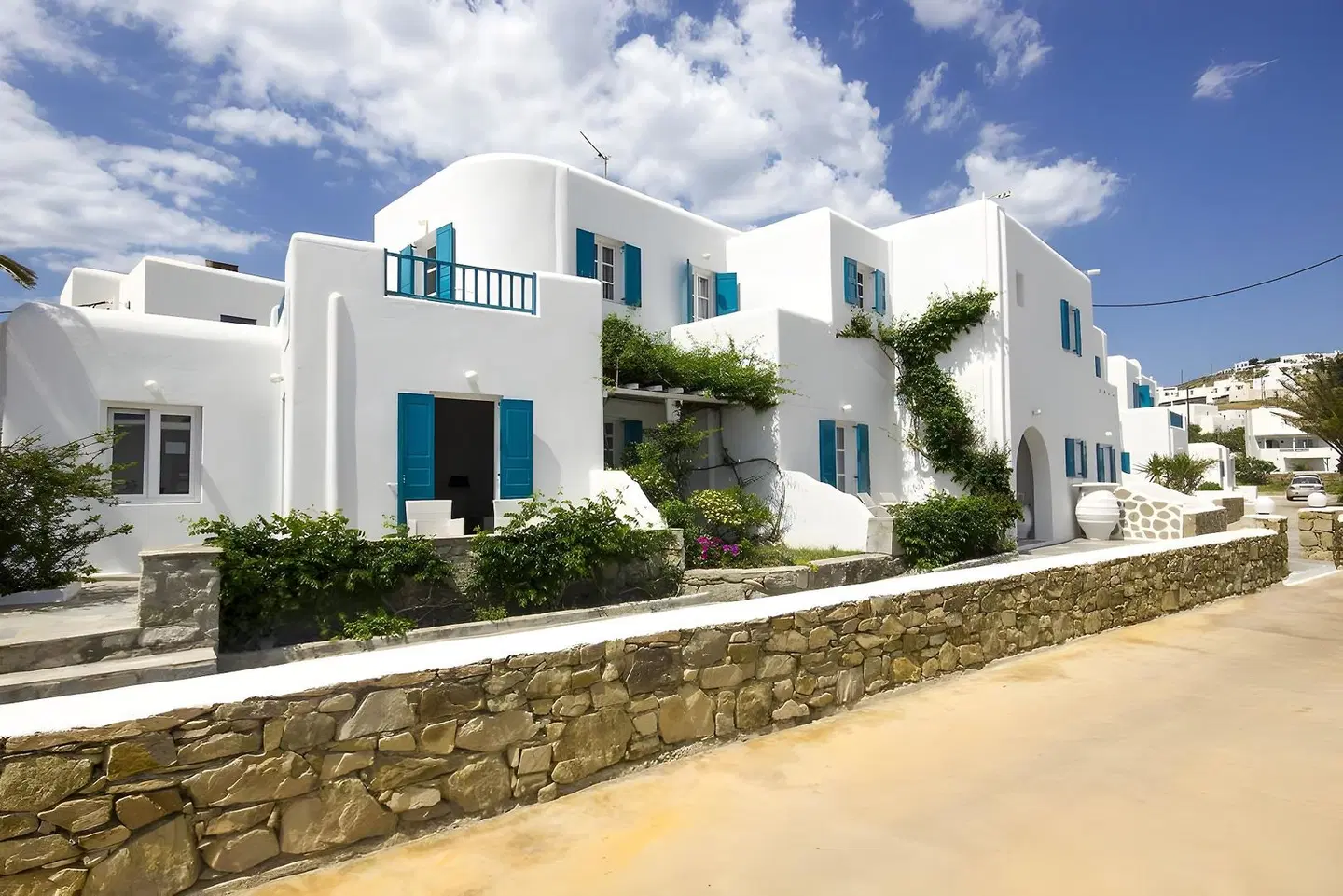 Cyclades Studios EXTERIOR