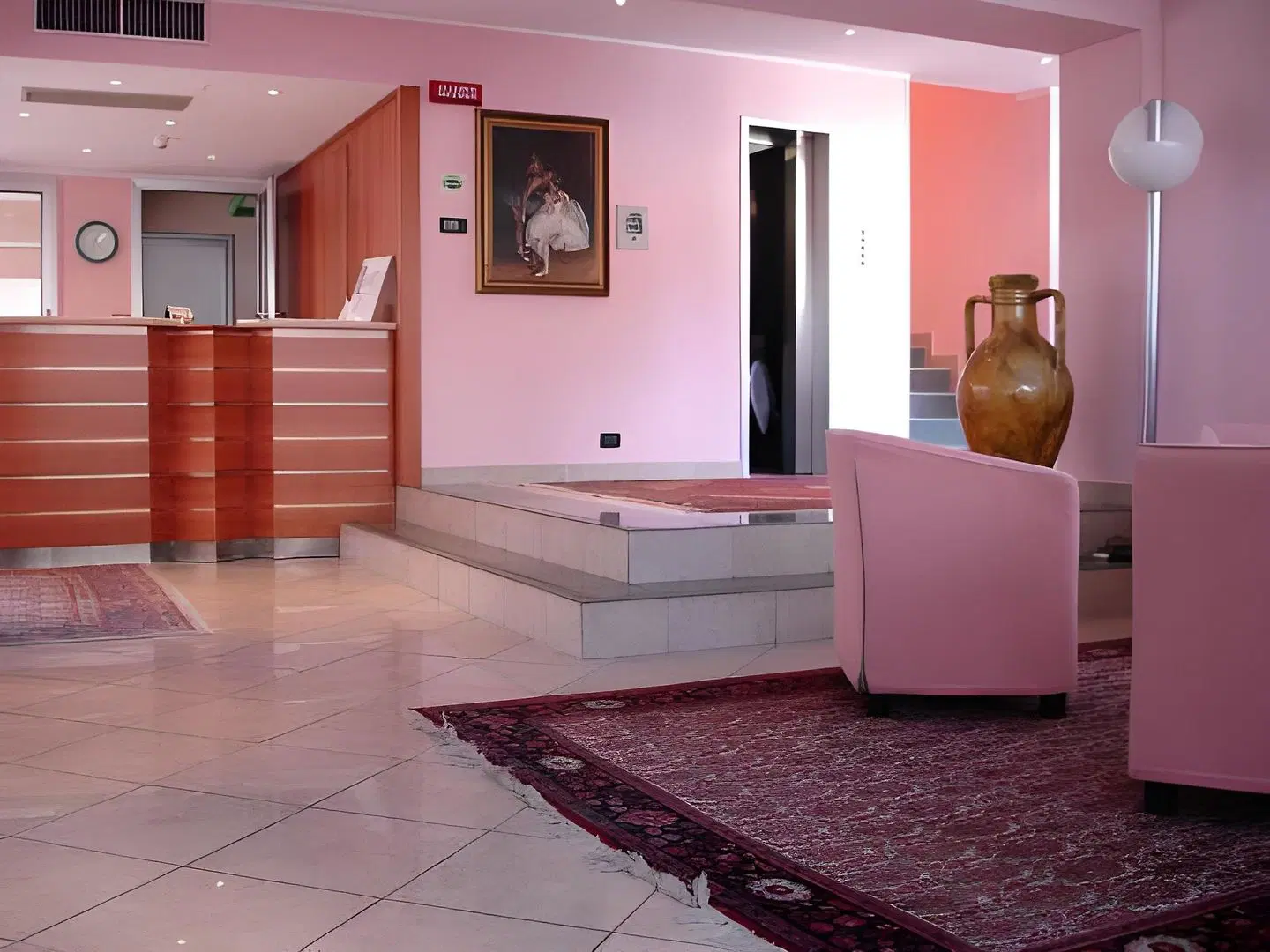 Augustus LOUNGE_LOBBY