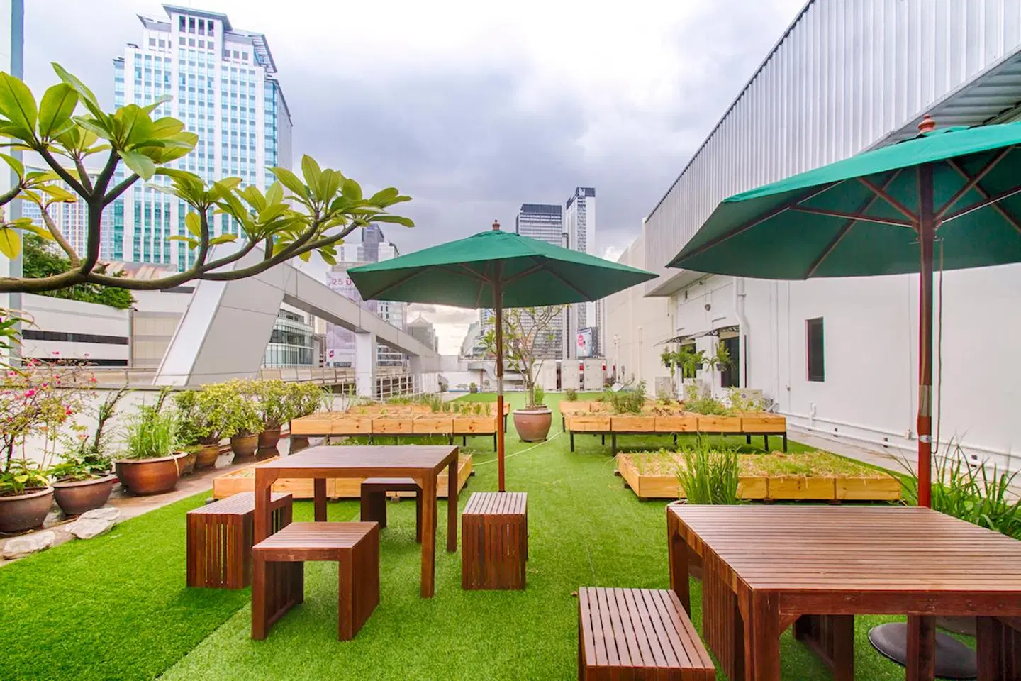 Hom Hostel & Cooking Club Terrasse