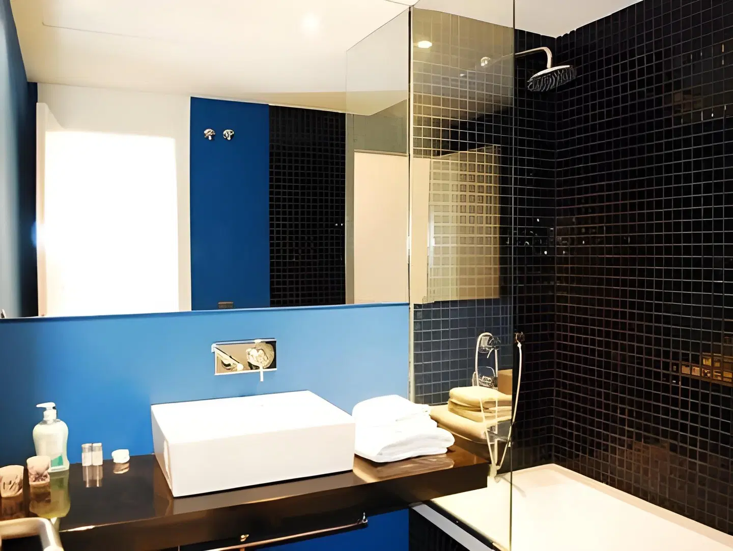 Mosen Sorell Apartments HEALTH_BEAUTY