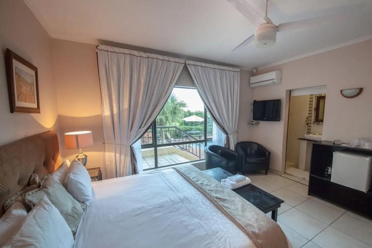 Lavender Moon Guest House ROOM_EXAMPLE