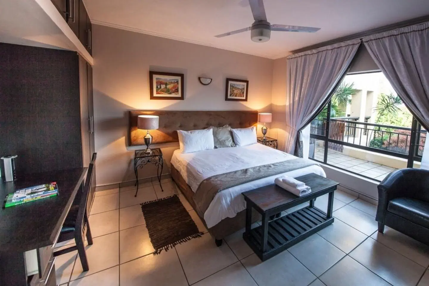 Lavender Moon Guest House ROOM_EXAMPLE