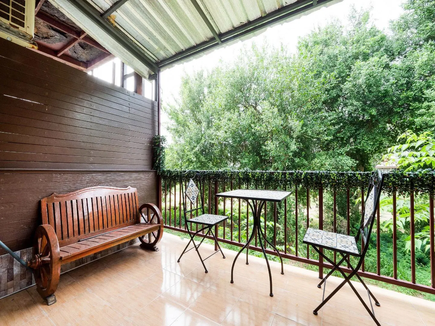 OYO 75375 Lisa Guesthouse HEALTH_BEAUTY