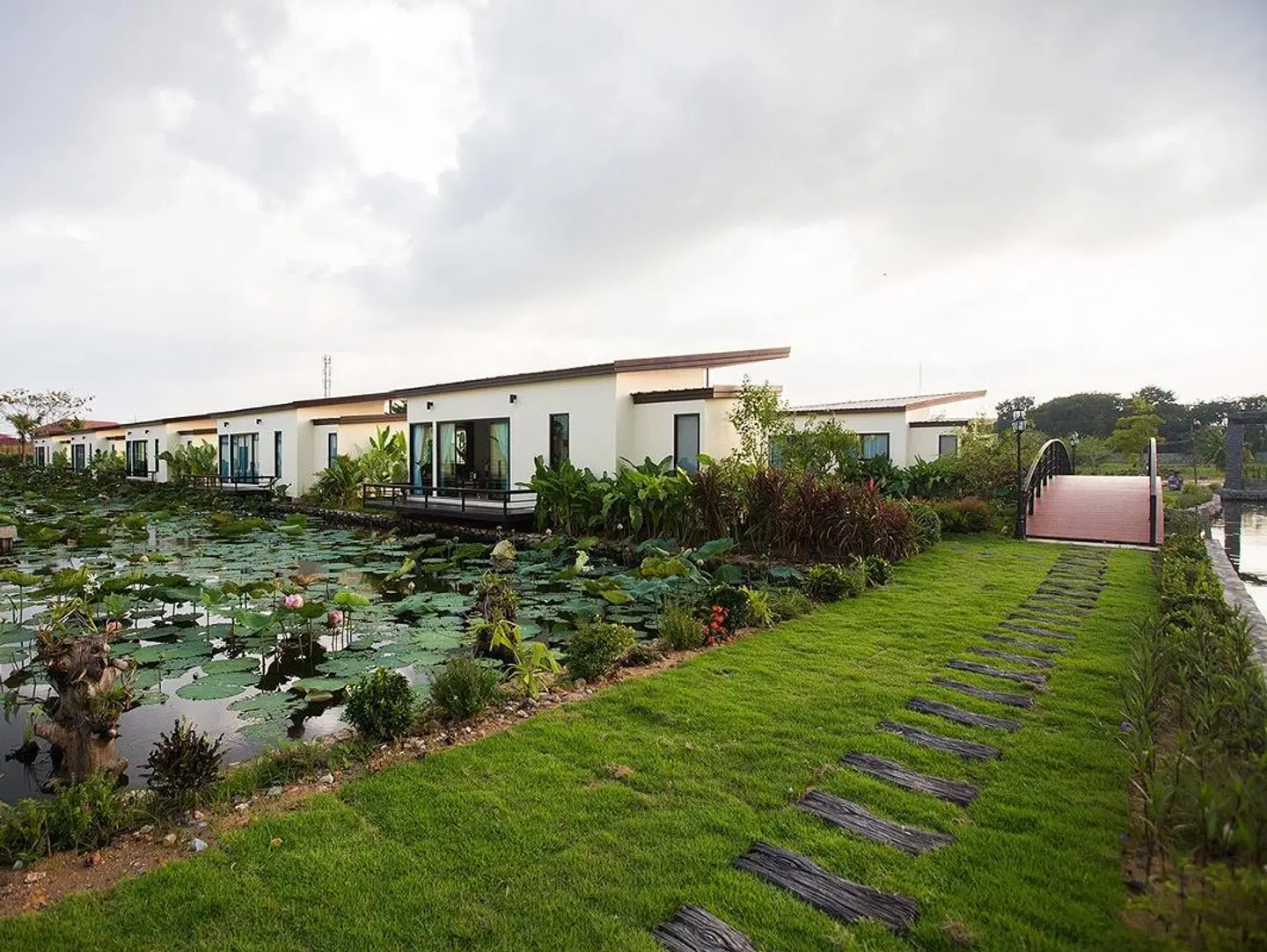 Bua Tara Resort Garten