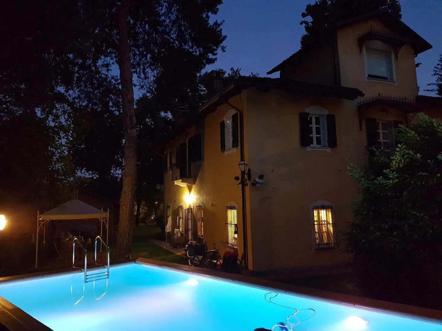 Villa Mirano bed & breakfast OUTDOOR_POOL