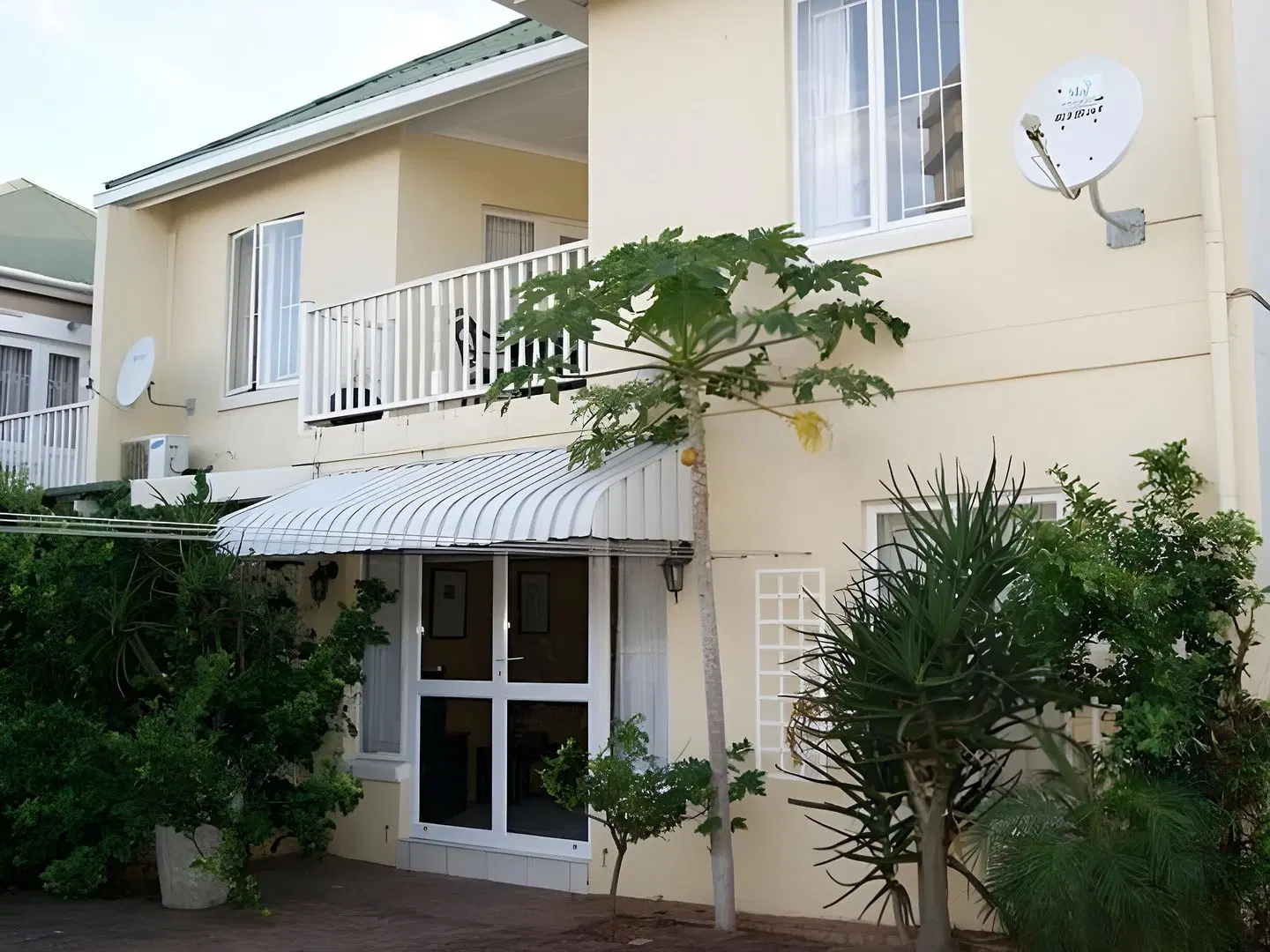 Sommersby EXTERIOR