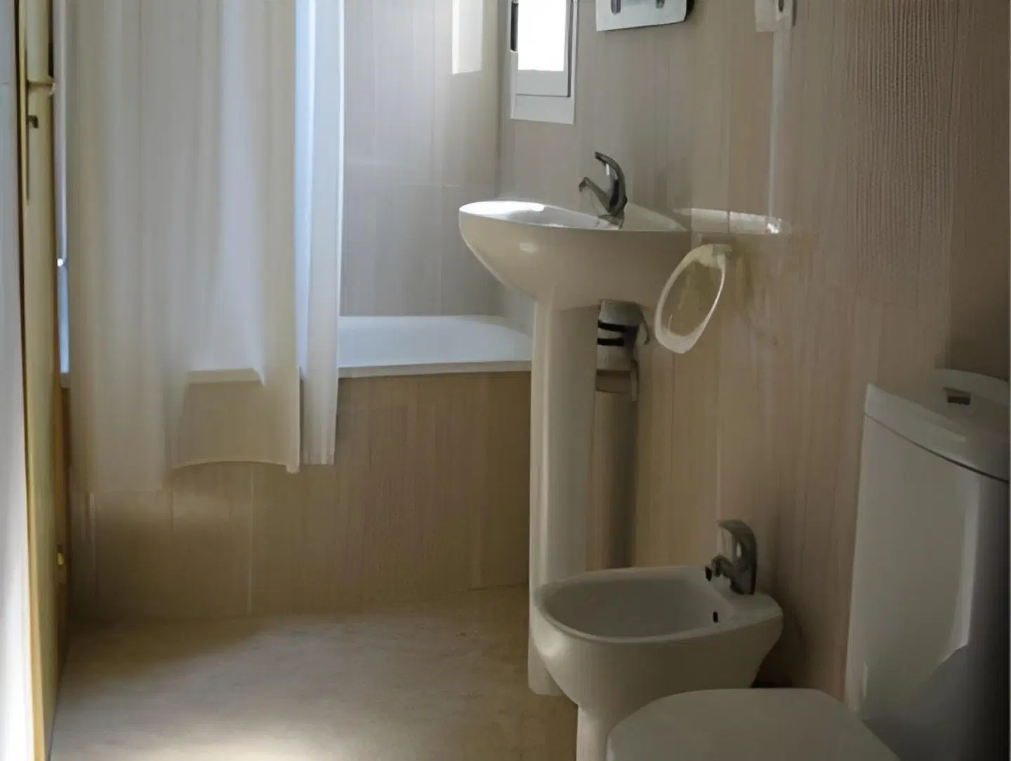 Apartamentos Els Romers Badezimmer