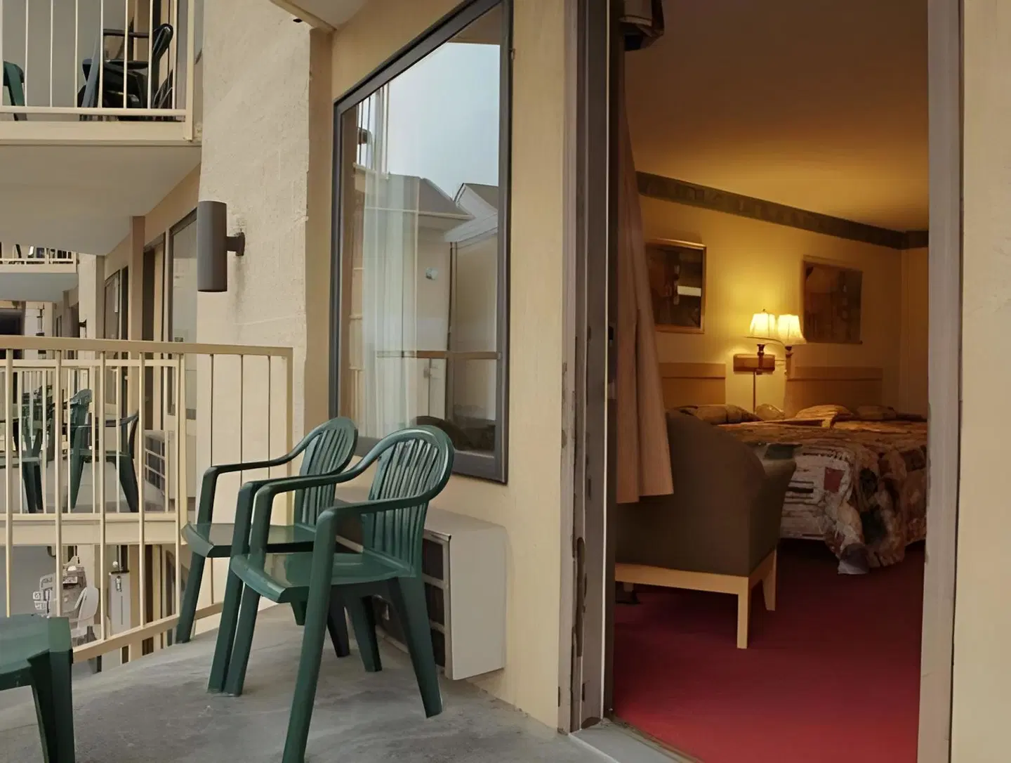 Vacation Lodge ROOM_EXAMPLE