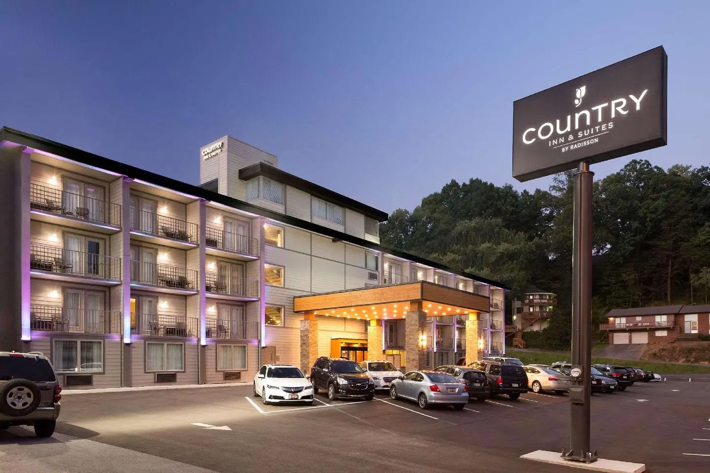 Country Inn & Suites by Radisson, Gatlinburg, TN EXTERIOR