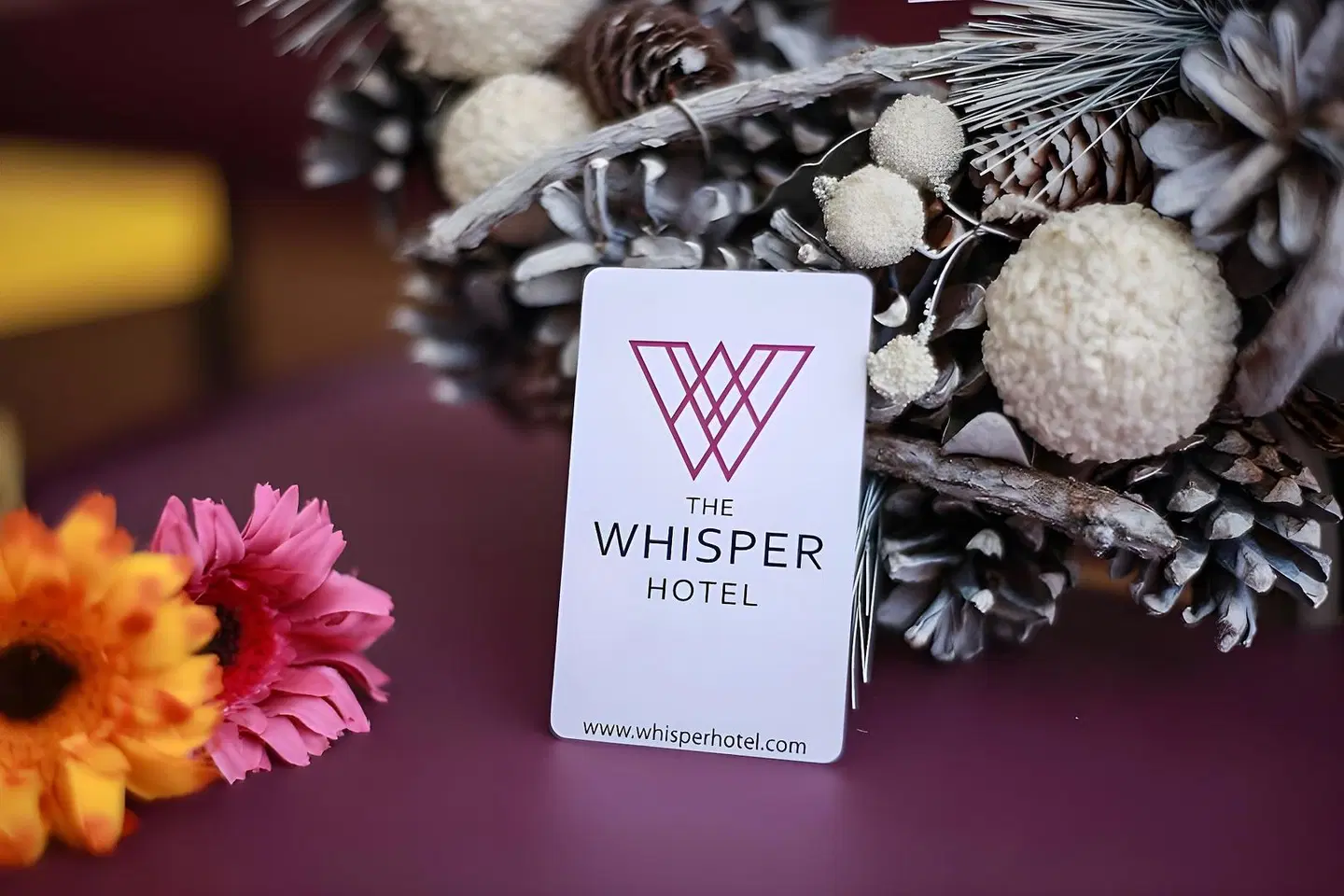 The Whisper Hotel Tiere