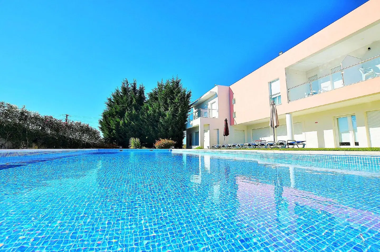 HILLTOP OASIS Lisbon Lux Oeiras OUTDOOR_POOL