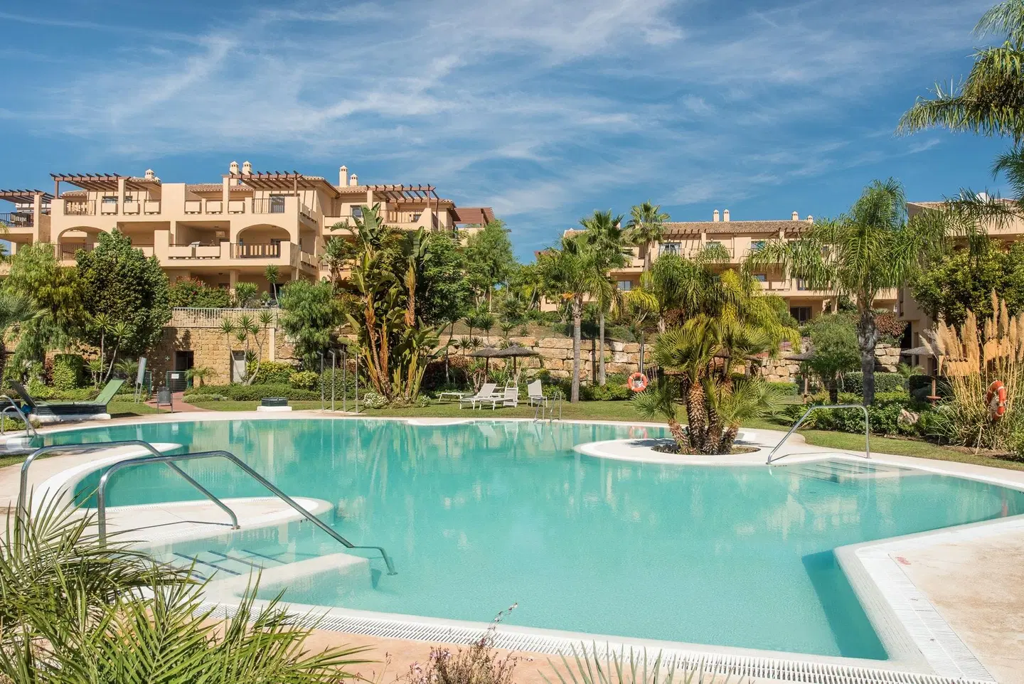 Quartiers Marbella apartment hotel &resort OUTDOOR_POOL