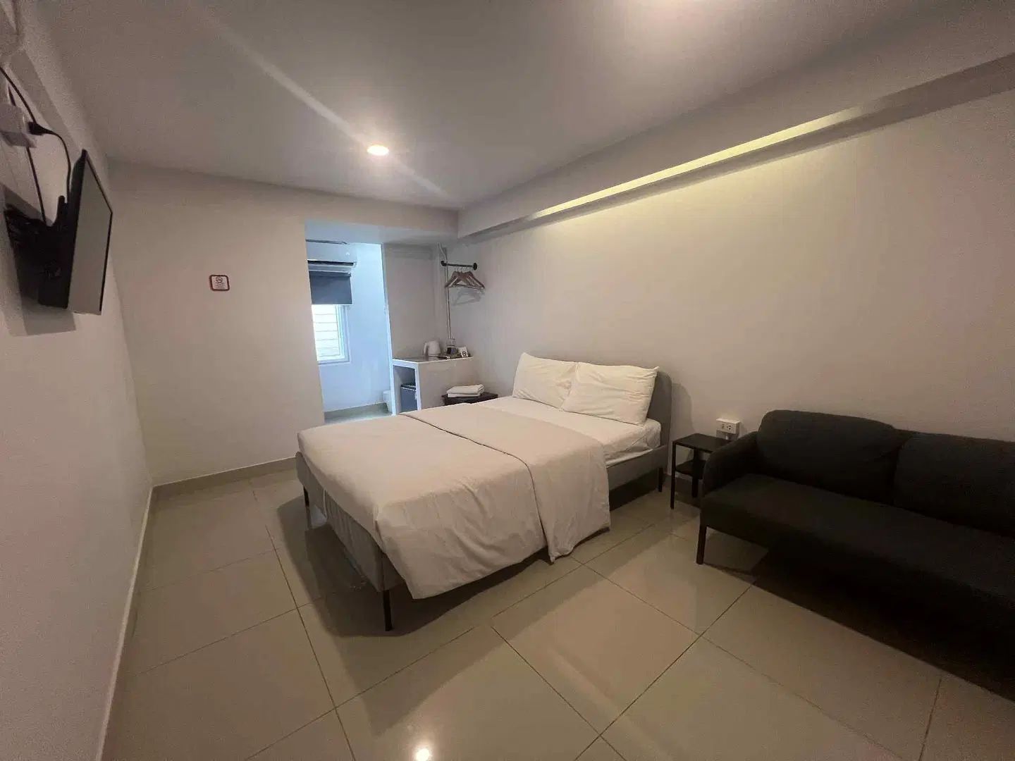 L42 Hostel ROOM_EXAMPLE