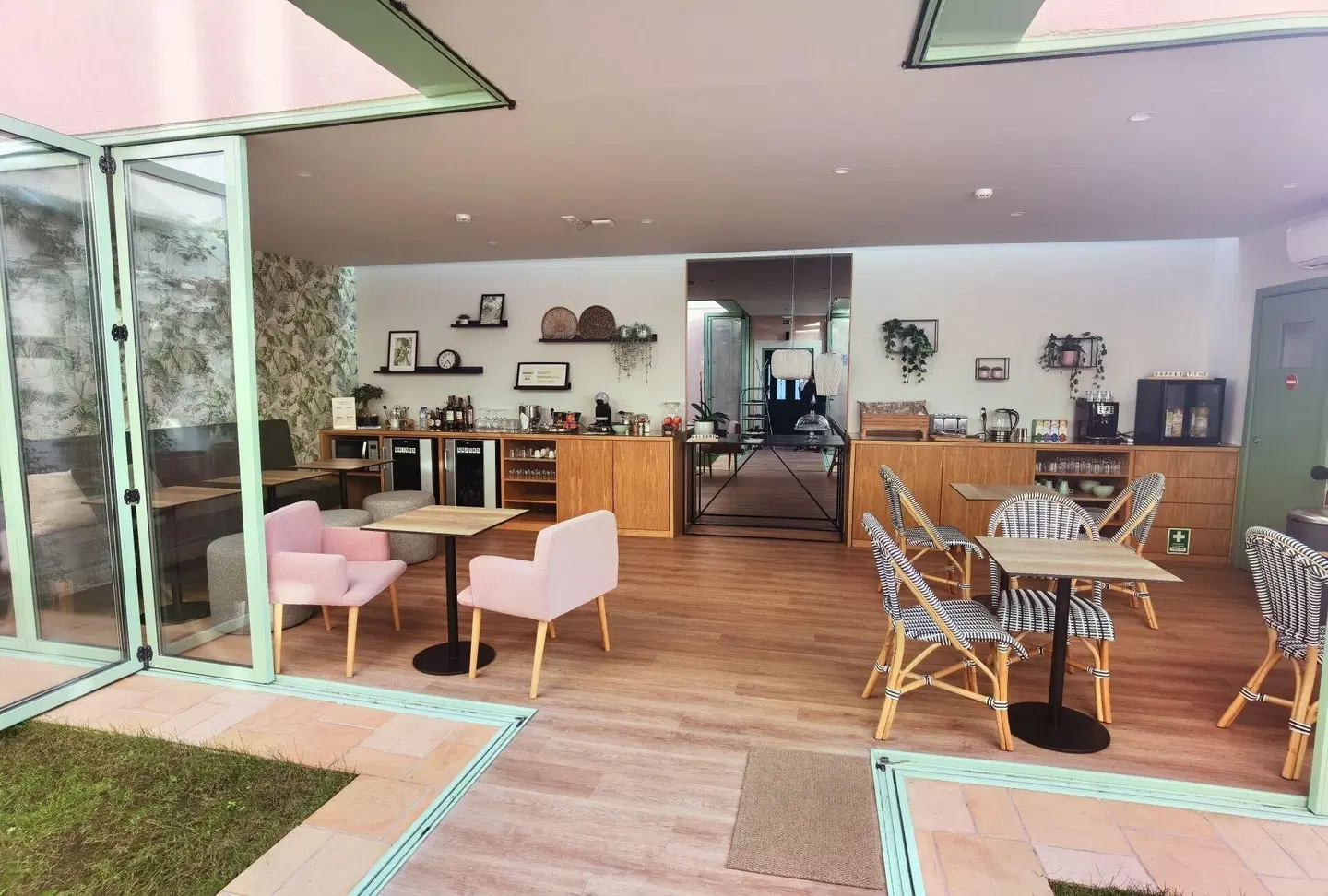 Sintra Green Chalet - Bed & Breakfast Bar