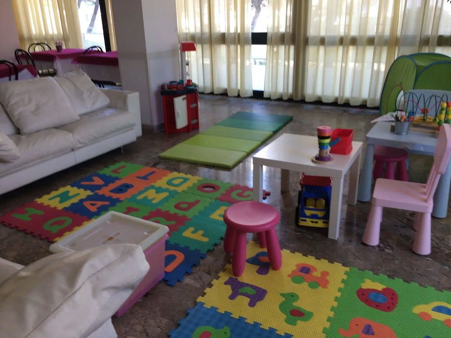 Europa ROOM_EXAMPLE