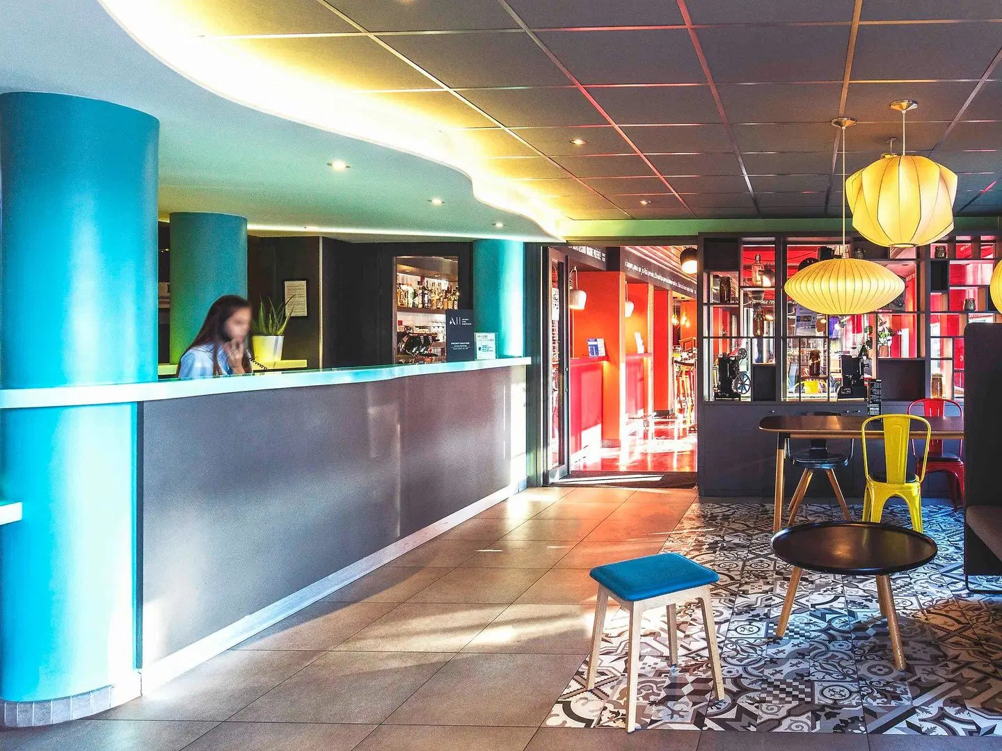 ibis Styles Lyon Confluence Bar