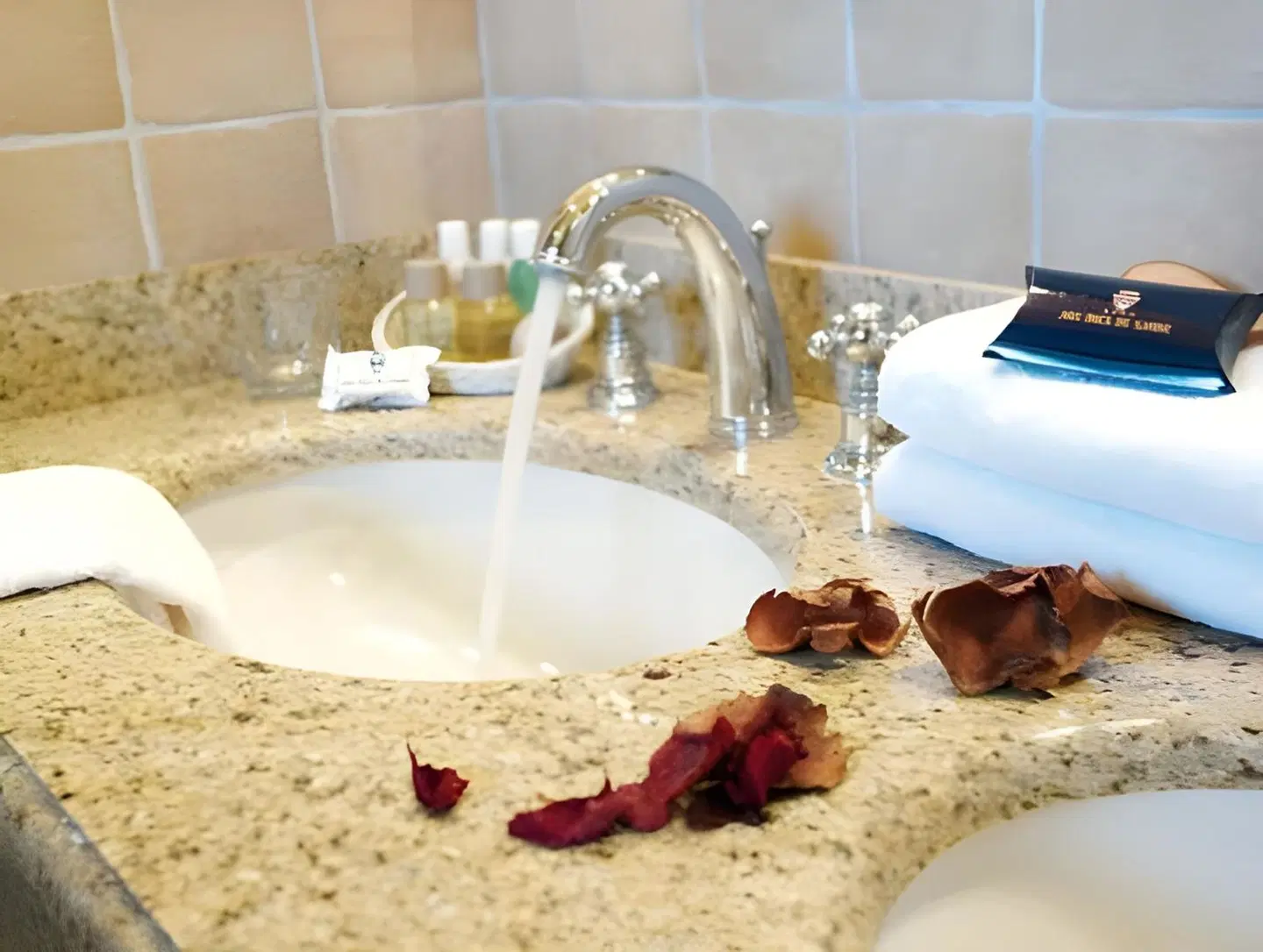 Aux Ducs de Savoie Badezimmer