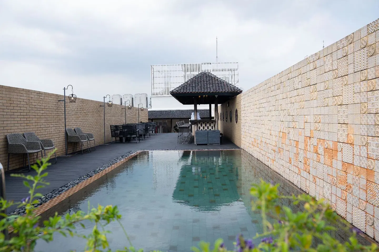 Baan Chart OUTDOOR_POOL