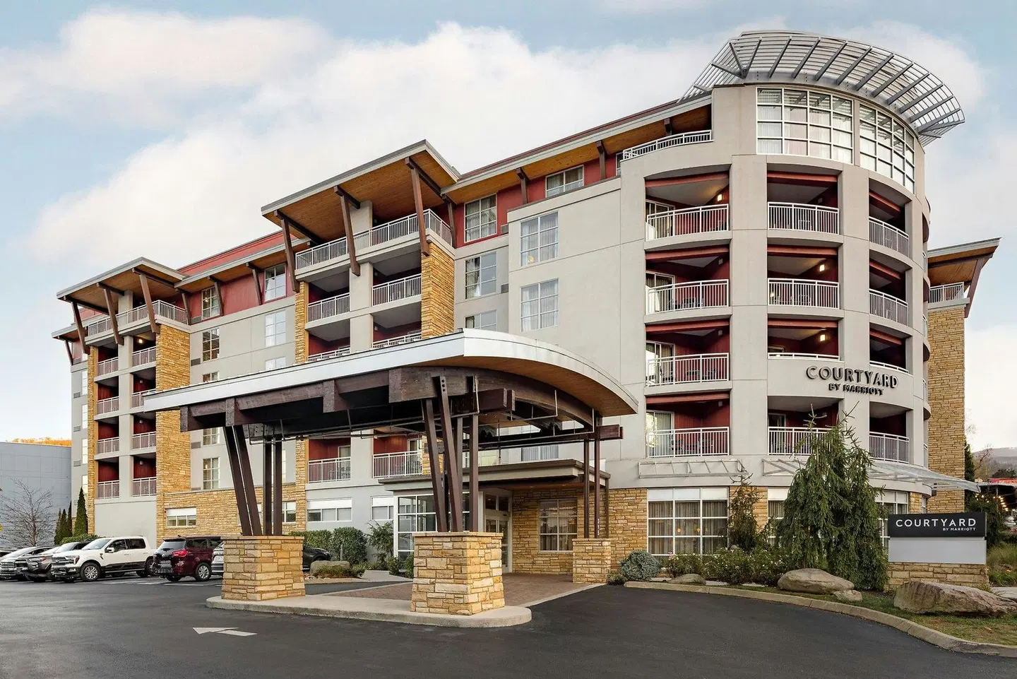 Courtyard by Marriott Gatlinburg Downtown EXTERIOR