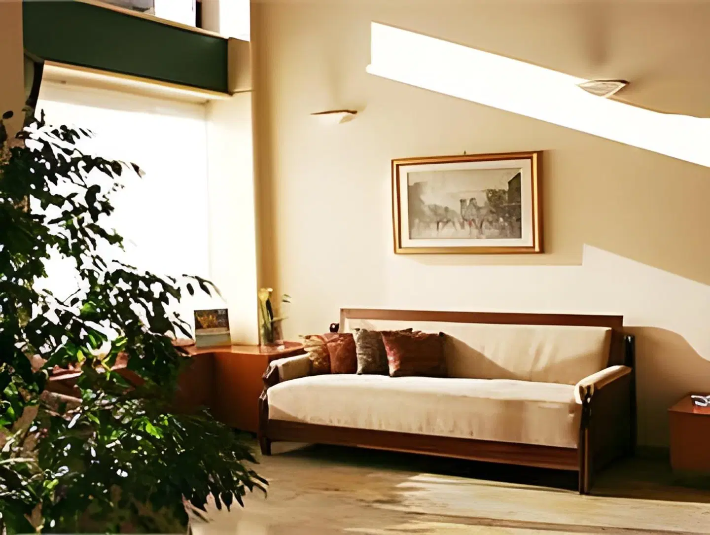Europa ROOM_EXAMPLE