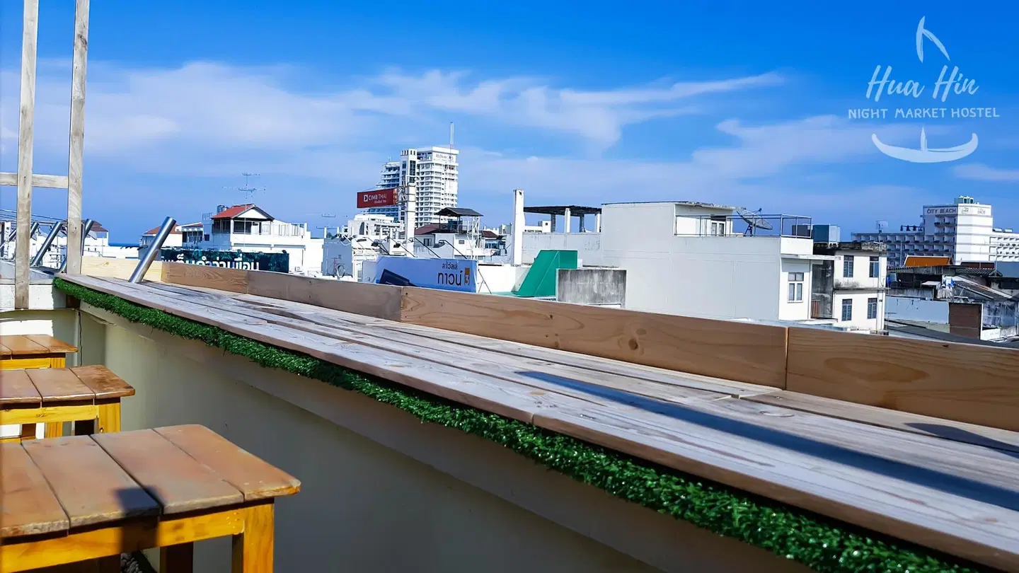 Hua Hin Night Market Hostel Terrasse